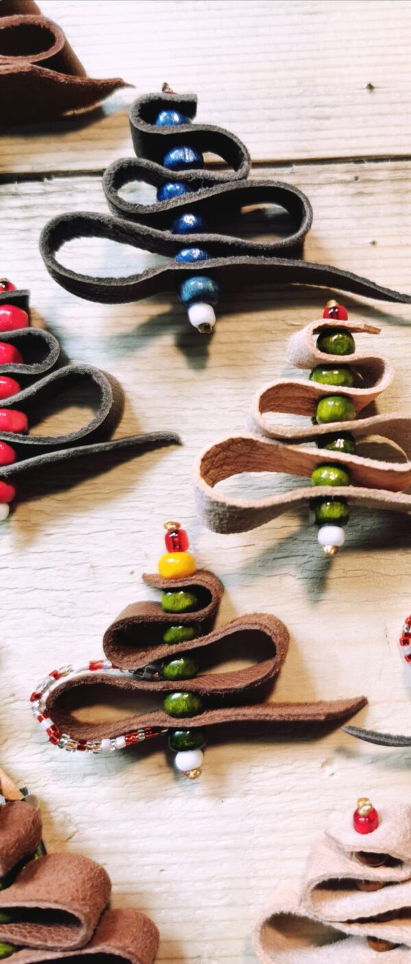 Christmas Tree Brooch - Image 4