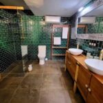 Guest house bathroom of Casa de Koras