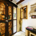 The sitting area of Casa de Koras